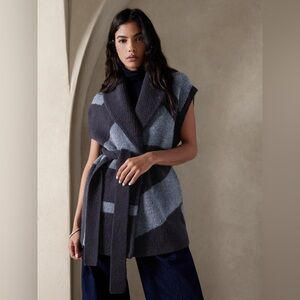Banana Republic Sweater Vest Yak Hair Wool Women’s Small Ajri Geometric Draped